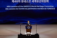 이재명 대통령이 7월 19일 부산에서 열린 제48차 유네스코 세계유산위원회 개회식에서 축사를 하고 있다.