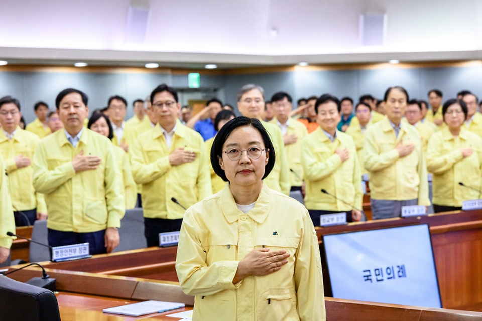 한성숙 국무총리가 8월 6일 서울 종로구 정부서울청사 별관에서 2026년 을지연습 준비보고회의를 주재하고 있다.