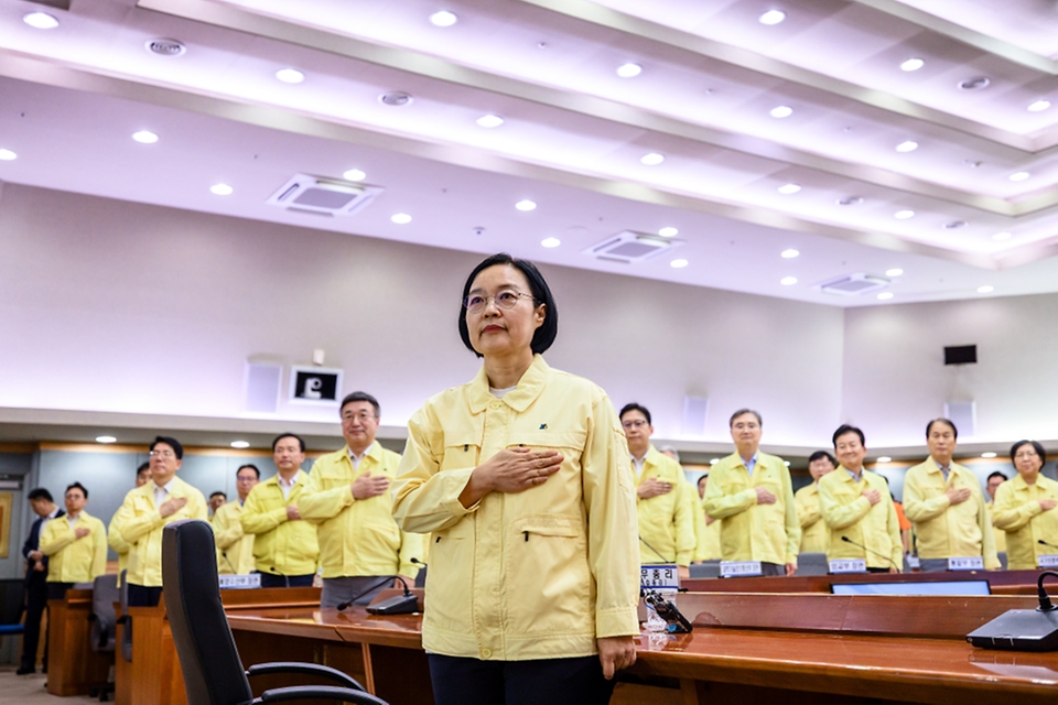한성숙 국무총리가 8월 6일 서울 종로구 정부서울청사 별관에서 2026년 을지연습 준비보고회의를 주재하고 있다.