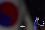 이재명 대통령이 8월 15일 서울 종로구 세종문화회관에서 열린 제81주년 광복절 경축식에서 경축사를 하고 있다.