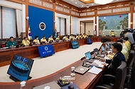 이재명 대통령이 8월 18일 청와대에서 제1회 을지국무회의를 주재하고 있다.
