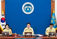 이재명 대통령이 8월 18일 청와대에서 열린 제1회 을지국무회의에서 발언하고 있다.