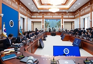 이재명 대통령이 8월 25일 청와대에서 열린 국무회의에서 발언을 하고 있다.