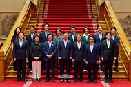 이재명 대통령이 8월 25일 청와대에서 더불어민주당 신임 지도부와 만찬 간담회에 앞서 기념촬영을 하고 있다.