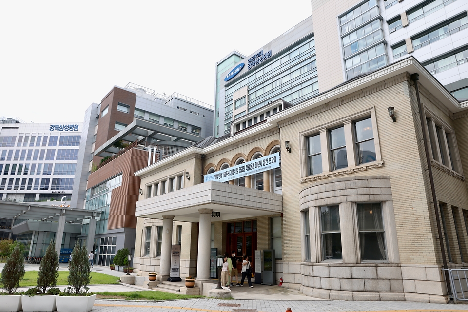8월 28일 서울 종로구 경교장에서 특별전 ‘백범 김구, 세계의 가치가 되다’가 열리고 있다. 국가유산청과 서울역사박물관이 백범 김구 선생 탄생 150주년을 맞아 마련한 이번 전시는 오는 30일까지 진행된다.