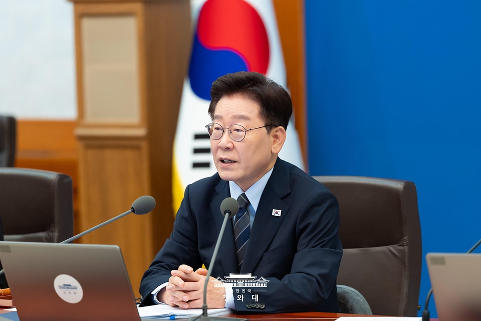 이재명 대통령이 9월 1일 청와대에서 열린 국무회의에서 발언하고 있다.