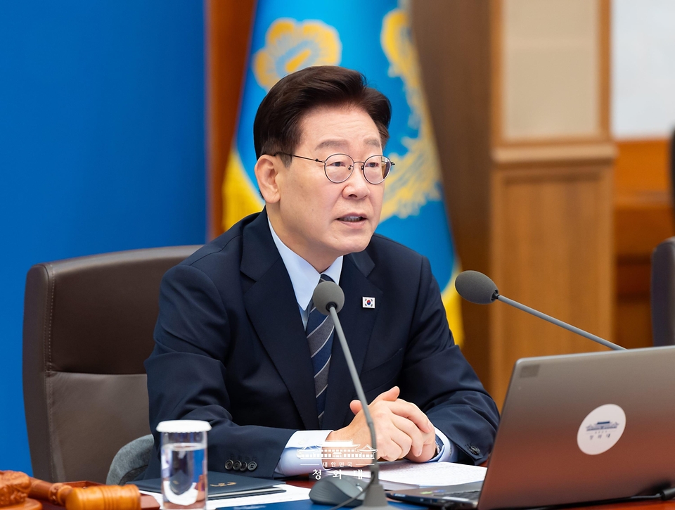 이재명 대통령이 9월 1일 청와대에서 열린 국무회의에서 발언하고 있다.