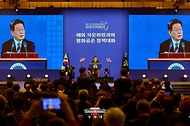 이재명 대통령이 9월 2일 인천 영종도 인스파이어 리조트에서 열린 제22기 민주평통 미주지역 회의에서 격려사를 하고 있다.