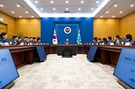 이재명 대통령이 9월 11일 청와대에서 열린 수석보좌관회의에서 발언하고 있다.