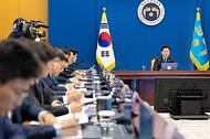 이재명 대통령이 9월 11일 청와대에서 열린 수석보좌관회의에서 발언하고 있다.