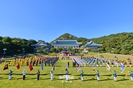 9월 15일 청와대에서 국빈 방한한 카심-조마르트 토카예프 카자흐스탄 대통령의 공식 환영식이 열리고 있다.