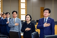 한성숙 국무총리가 9월 22일 세종시 정부세종청사에서 열린 국무회의를 주재하고 있다.