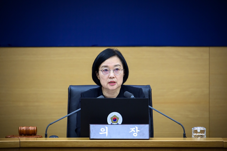 한성숙 국무총리가 9월 22일 세종시 정부세종청사에서 열린 국무회의를 주재하고 있다.