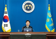 이재명 대통령이 10월 1일 청와대에서 열린 수석보좌관회의에서 발언하고 있다.