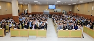 최교진 교육부 장관이 10월 13일 재한몽골학교를 방문하여 학생들을 격려하고, 학교 관계자들과 차담회를 하고 있다.