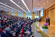 이재명 대통령이 10월 16일 서울 동작구 중앙대학교에서 열린 개교 110주년 기념식에서 축사를 하고 있다.