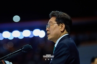 이재명 대통령이 10월 16일 제주월드컵경기장에서 열린 제107회 전국체육대회 개회식에서 기념사를 하고 있다.