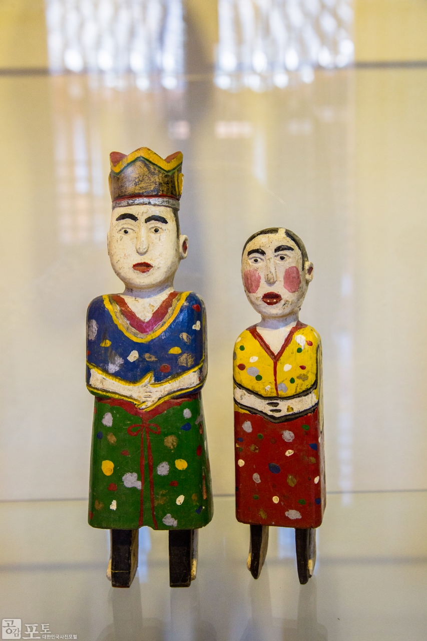전통 한옥에 깃든 수호천사, 꼭두랑한옥 - 사진 | 멀티미디어 | 대한민국 정책브리핑 전통 한옥에 깃든 수호천사, 꼭두랑한옥