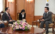 알란 카예타노 필리핀 외교장관 접견 사진 4