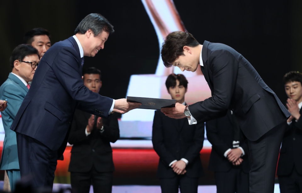 2017 대한민국 대중문화예술상 시상식이 11월 3일 서울 중구 국립극장 해오름극장에서 열렸다.