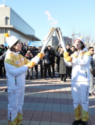 세종청사에서 2018평창동계올림픽 성화봉송 사진 91