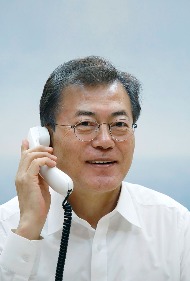도널드 트럼프 미국 대통령과의 통화 사진 4