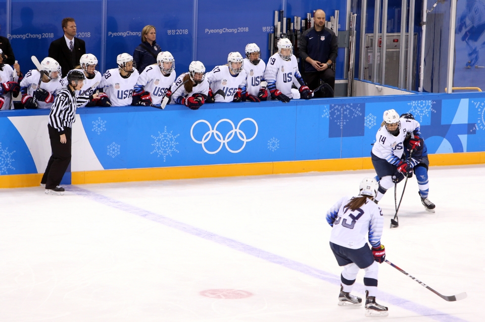 아이스하키 여자조별예선 A조 미국-핀란드 경기