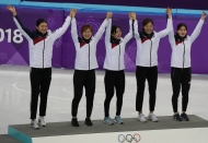 쇼트트랙 여자 3,000m 계주 결승 경기, 한국 선수 금메달 사진 18