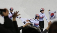 쇼트트랙 여자 3,000m 계주 결승 경기, 한국 선수 금메달 사진 12