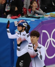 쇼트트랙 남자 5,000m 계주 결승 경기, 한국 선수 출전 사진 3