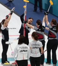 컬링 여자 준결승 일본과의 경기, 한국 결승 진출 사진 12