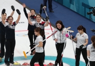 컬링 여자 준결승 일본과의 경기, 한국 결승 진출 사진 9