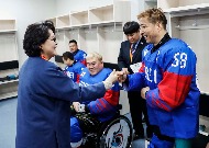 김정숙여사, 2018 평창 동계패럴림픽 아이스하키 경기관람 사진 3