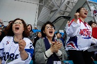 김정숙 여사, 2018 평창 동계패럴림픽 아이스하키 관람 사진 4