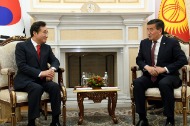 소론바이 제엔베코프 키르기스스탄 대통령 예방  사진 4
