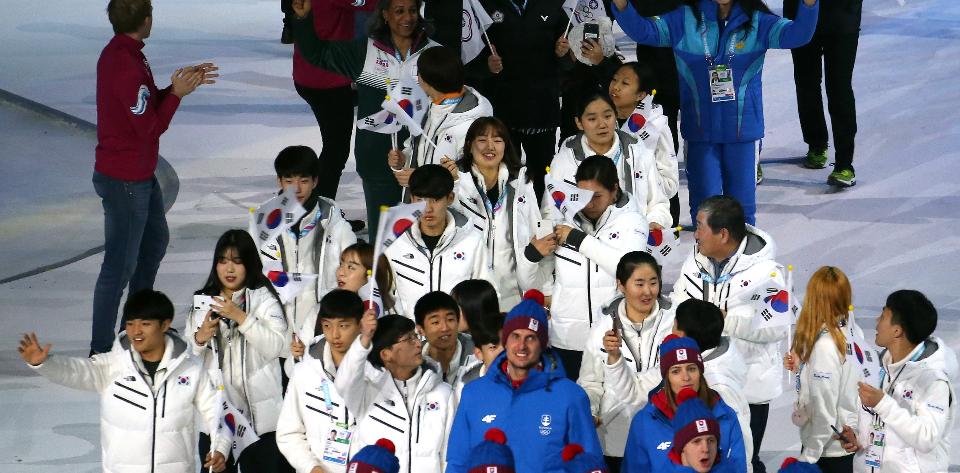 9일 스위스 로잔 보두아즈 아레나에서 열린 2020 로잔 동계청소년올림픽 개막식에서 대한민국 선수단이 입장하고 있다.