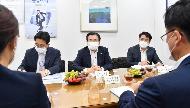 김용범 차관, 소상공인 금융지원 기업은행 현장방문 사진 9