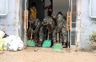 육군 32사단 침수피해 입은 대전 일대 대민지원작전 전개 사진 2