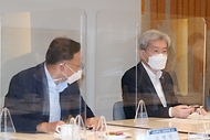고승범 금융위원장, 경제·금융전문가 간담회 개최 사진 5