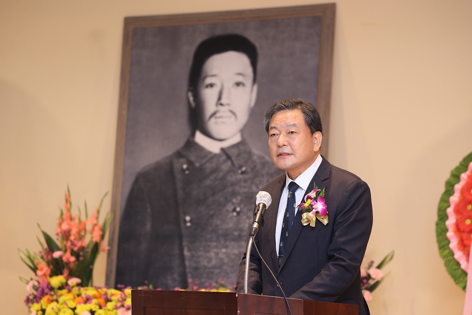 26일 오전 황기철 국가보훈처장이 서울시 중구 안중근의사기념관에서 열린 안중근 의사 하얼빈 의거 112주년 기념식에 참석하여 기념사를 하고 있다.