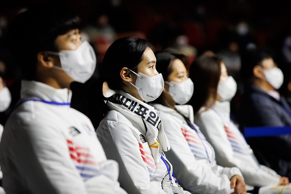 <p> 베이징 동계올림픽 선수단 결단식이 25일 서울 송파구 올림픽홀에서 열렸다.</p>