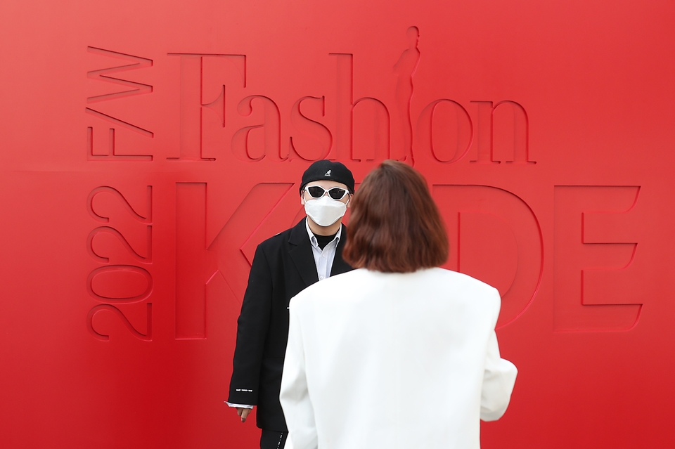 패션문화마켓 ‘2022 F/W 패션코드’ - 사진 | 멀티미디어 | 대한민국 정책브리핑 패션문화마켓 ‘2022 F/W 패션코드’
