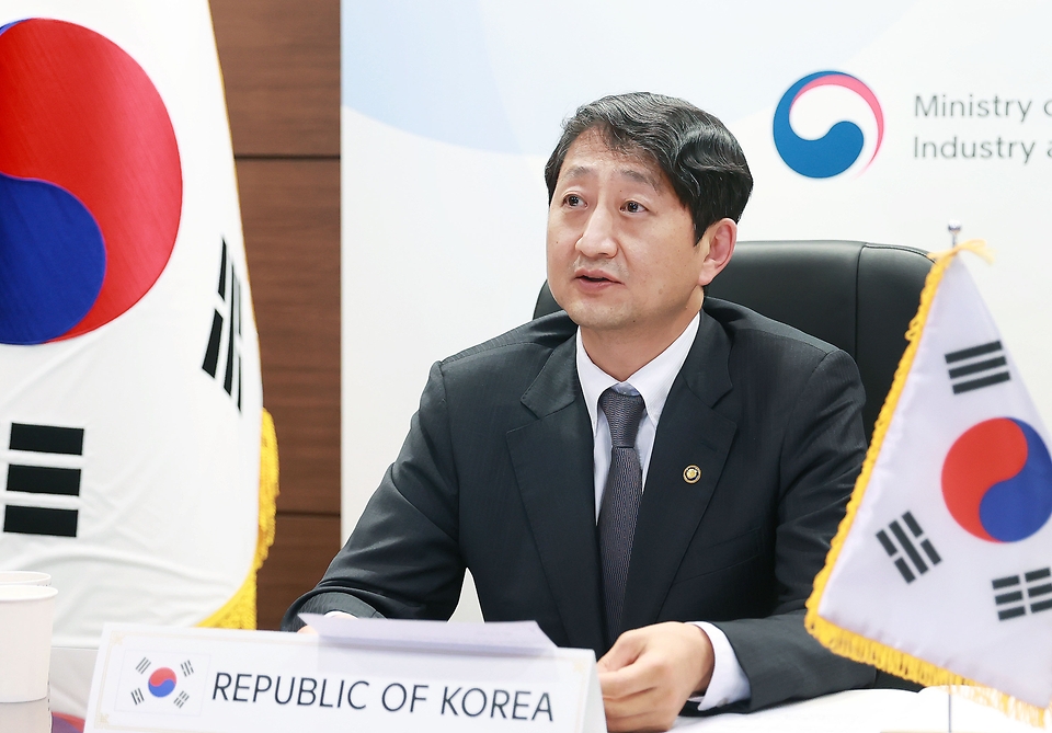 안덕근 산업통상자원부 통상교섭본부장이 23일 서울 중구 대한상공회의소 영상회의실에서 열린 ‘인도·태평양경제프레임워크(IPEF) 출범 장관회의’에서 발언을 하고 있다.