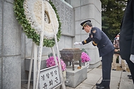윤희근 경찰청장, 현충원 및 경찰충혼탑 참배 사진 5