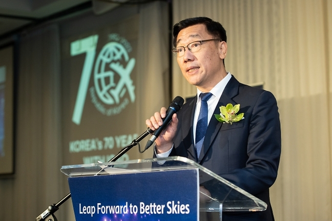 어명소 국토교통부 차관이 3일(현지시간) 캐나다 몬트리올에서 개최된 ‘한국의 밤’ 리셉션에 참석해 발언을 하고 있다.
