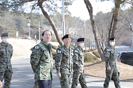 이완규 법제처장, 국군장병 위문방문 사진 1