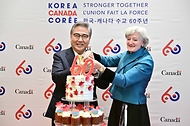 박진 외교부 장관, 한-캐나다 수교 60주년 기념 리셉션 참석 사진 1