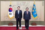 국가균형발전위원회 위원장, 농어업·농어촌특별위원회 위원장, 정부공직자윤리위원회 위원장 위촉장 수여식 사진 1