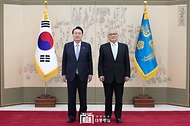 국가균형발전위원회 위원장, 농어업·농어촌특별위원회 위원장, 정부공직자윤리위원회 위원장 위촉장 수여식 사진 3