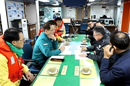 조승환 해수부 장관, 전남 신안군 어선(청보호) 전복사고 수색현장 점검 사진 3